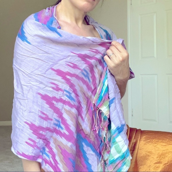 Ikat Zig Zag Flame Stitch Pattern Lightweight Large Crinkle Scarf - Picture 1 of 9